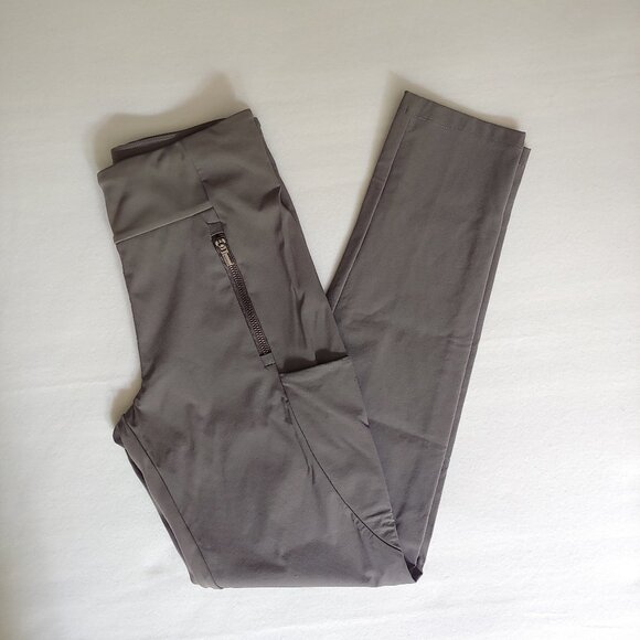 ATHLETA Headlands Hybrid Tight Size 2 Gray - Picture 3 of 11